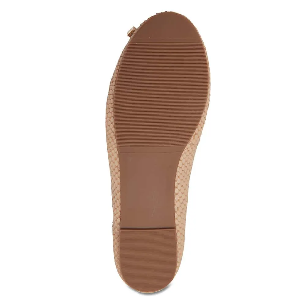 Geisha Flat in Natural Nubuck