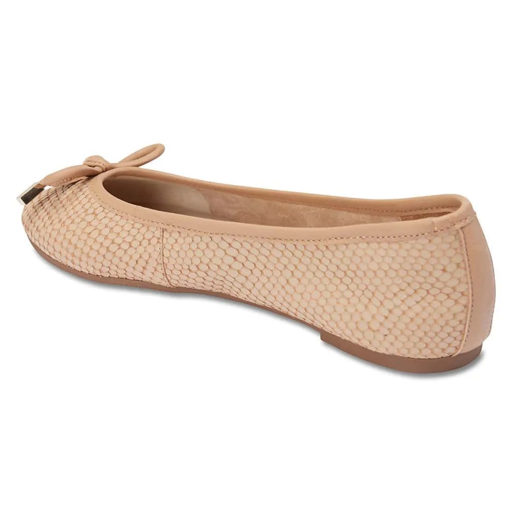 Geisha Flat in Natural Nubuck