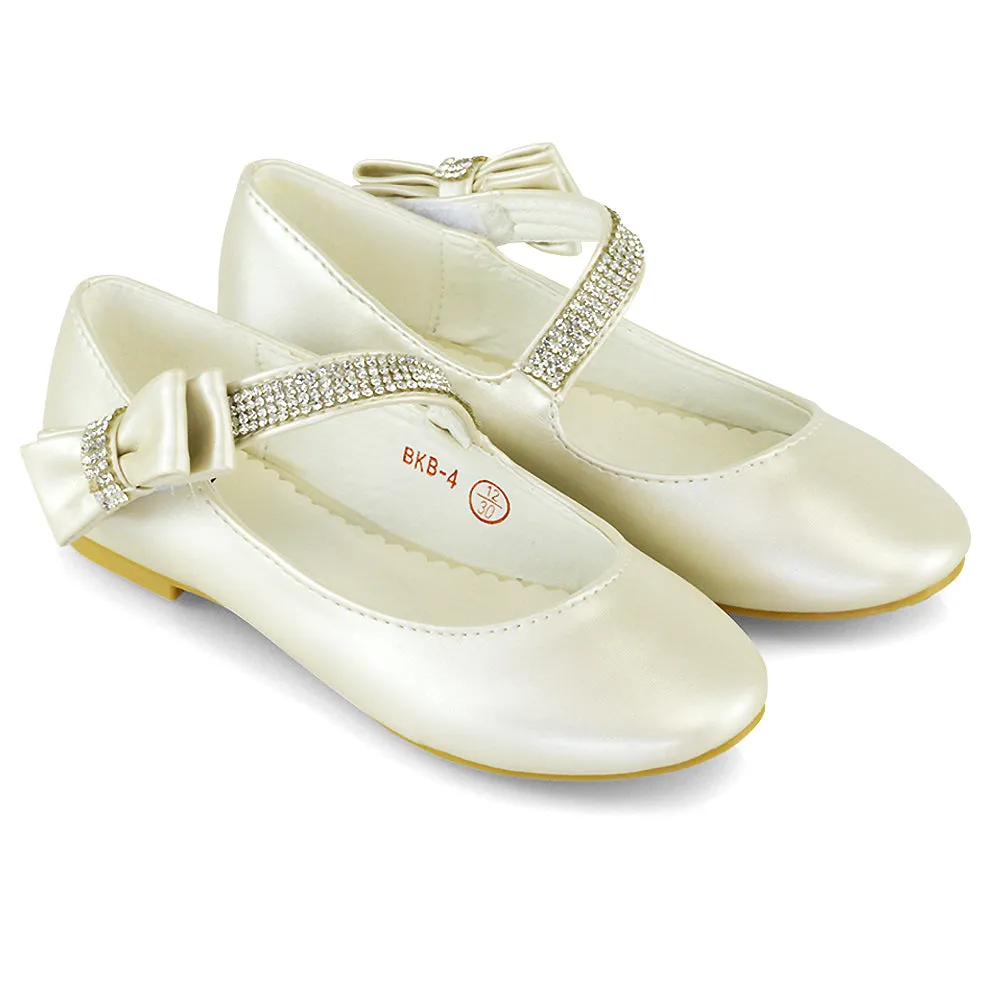 Lilo Kids Flat Bow Detail Diamante Embellished Detail Front Strap Wedding Ballerina Pump Shoes In White