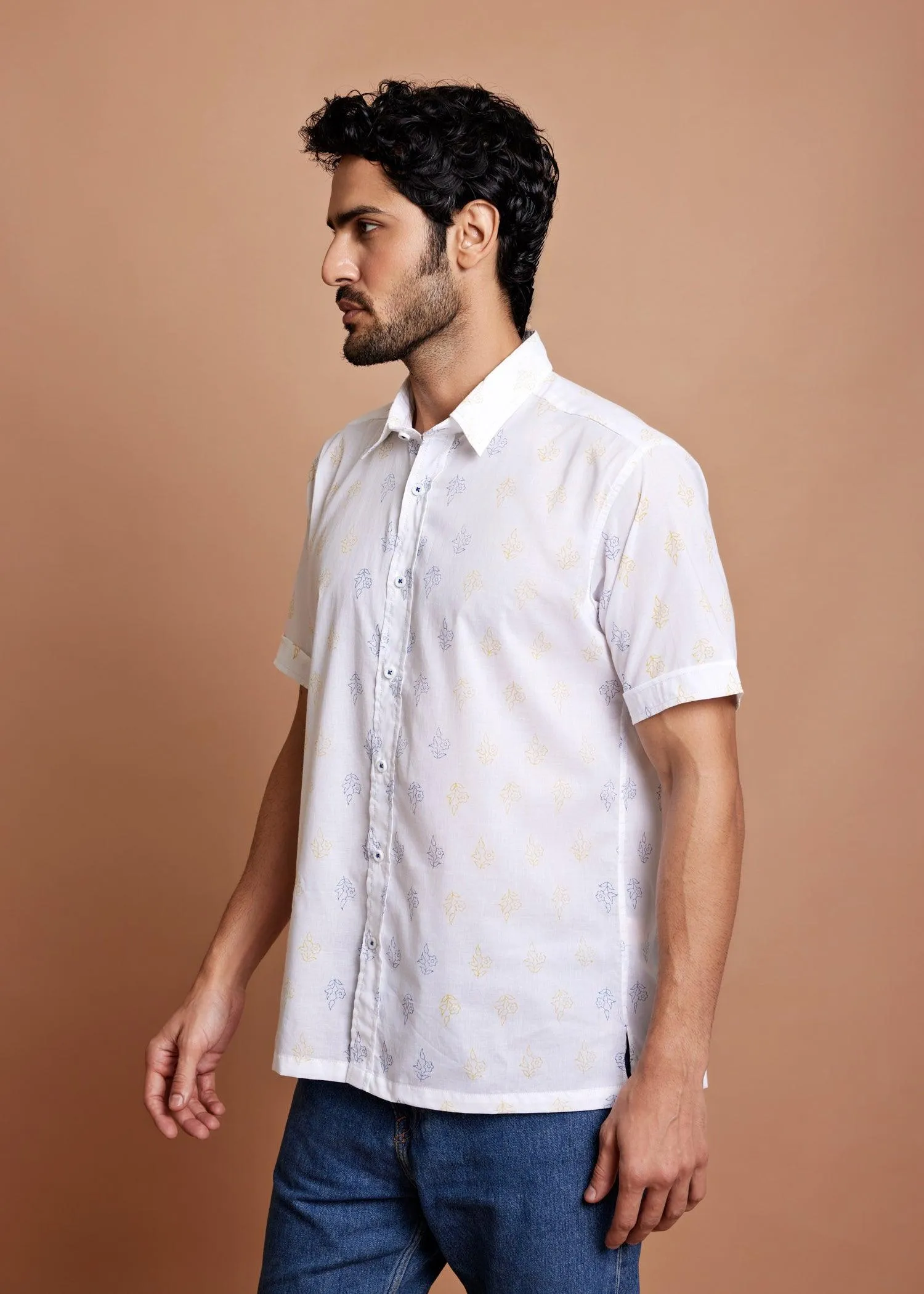 White Yellow & Blue Regular Cotton Half Sleeve Shirt